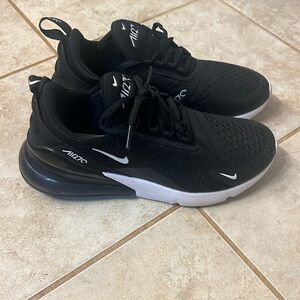 Nike Air 270